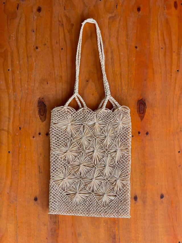 Ecobags feitas com fibra de buriti